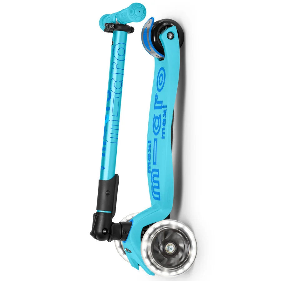 Micro Step - foldable Scooter Maxi Micro deluxe  led- blue