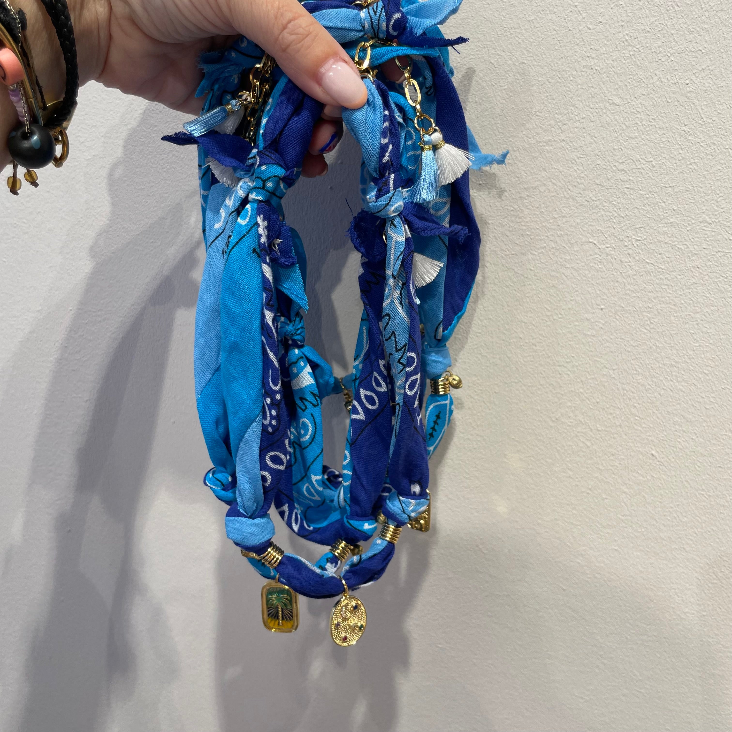 bandana necklace - palmtree - blue